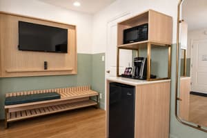 thumbnail: Room amenity