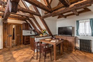 thumbnail: In-room dining