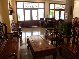 thumbnail: Reception hall