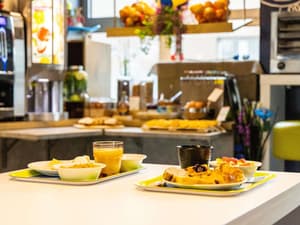 thumbnail: Breakfast buffet