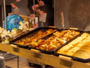 thumbnail: Breakfast buffet