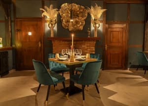 thumbnail: Restaurant