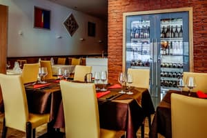 thumbnail: Restaurant