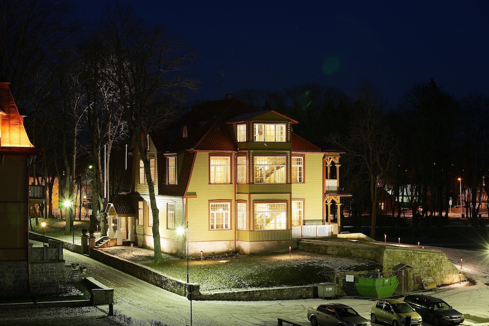 Front of property - evening/night