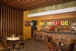 thumbnail: Snack bar