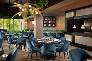 thumbnail: Restaurant