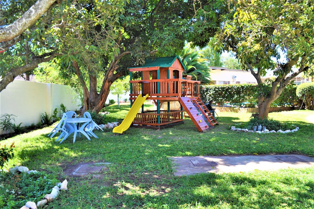 Children's play area - outdoor