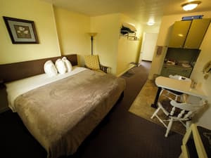 thumbnail: Room