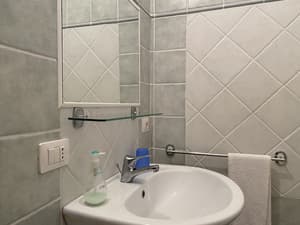 thumbnail: Bathroom