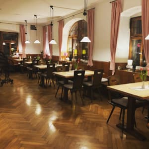 thumbnail: Restaurant