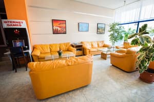 thumbnail: Lobby sitting area