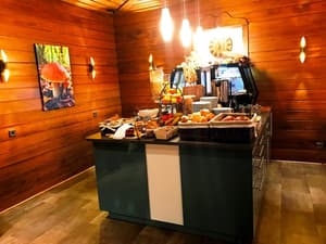 thumbnail: Dining
