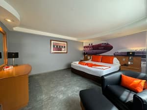 thumbnail: Room
