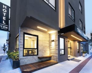 thumbnail: Front of property