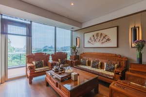 thumbnail: Interior
