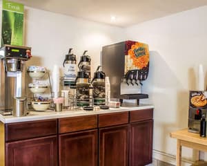 thumbnail: Breakfast area