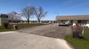 thumbnail: Exterior