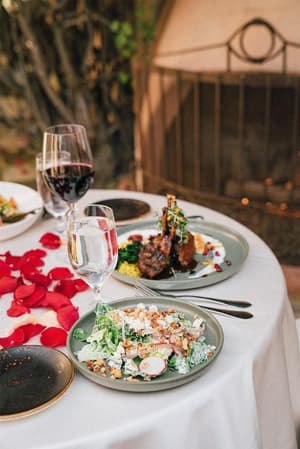 thumbnail: Restaurant