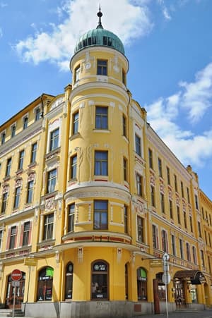 thumbnail: Exterior