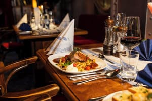 thumbnail: Restaurant