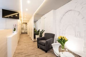 thumbnail: Reception hall