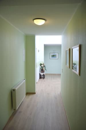 thumbnail: Hallway