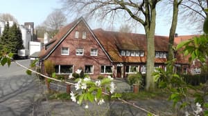 thumbnail: Exterior