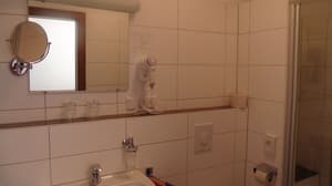 thumbnail: Bathroom amenities