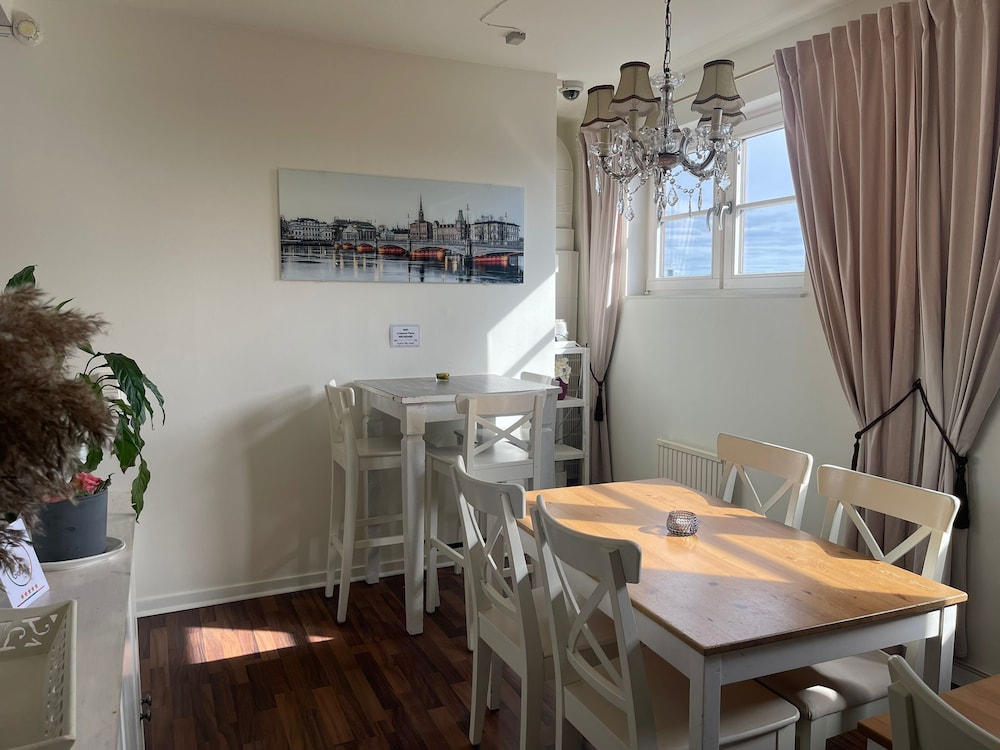 Shared kitchen facilities