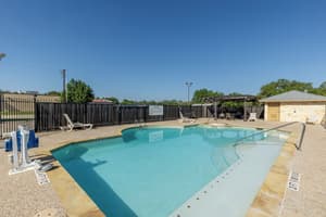 thumbnail: Pool