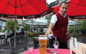 thumbnail: Outdoor dining