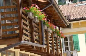 thumbnail: Front of property