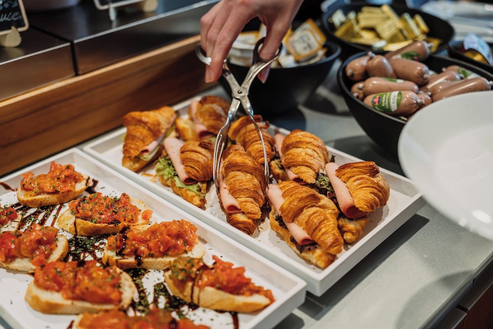Breakfast buffet