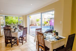 thumbnail: Breakfast area