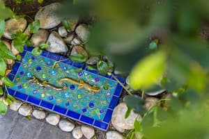 thumbnail: Exterior detail