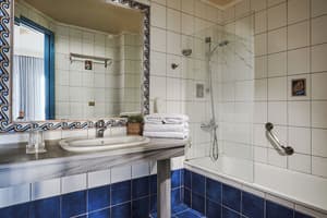 thumbnail: Bathroom