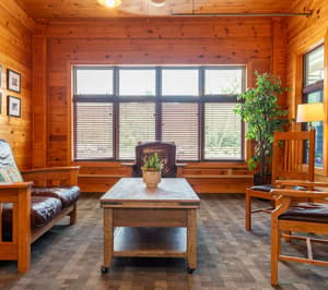 thumbnail: Lobby sitting area