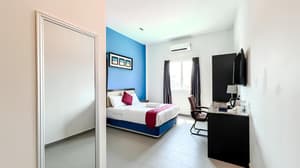 thumbnail: Room