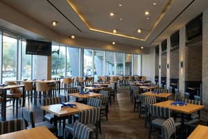 thumbnail: Restaurant