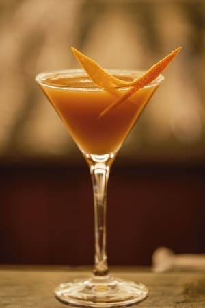 thumbnail: Bar (on property)