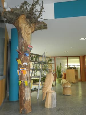 thumbnail: Interior entrance