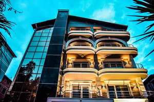 thumbnail: Exterior