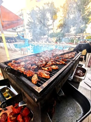thumbnail: Restaurant