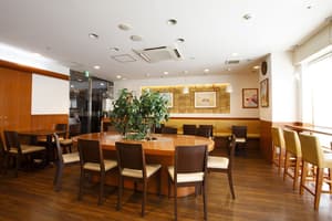 thumbnail: Restaurant