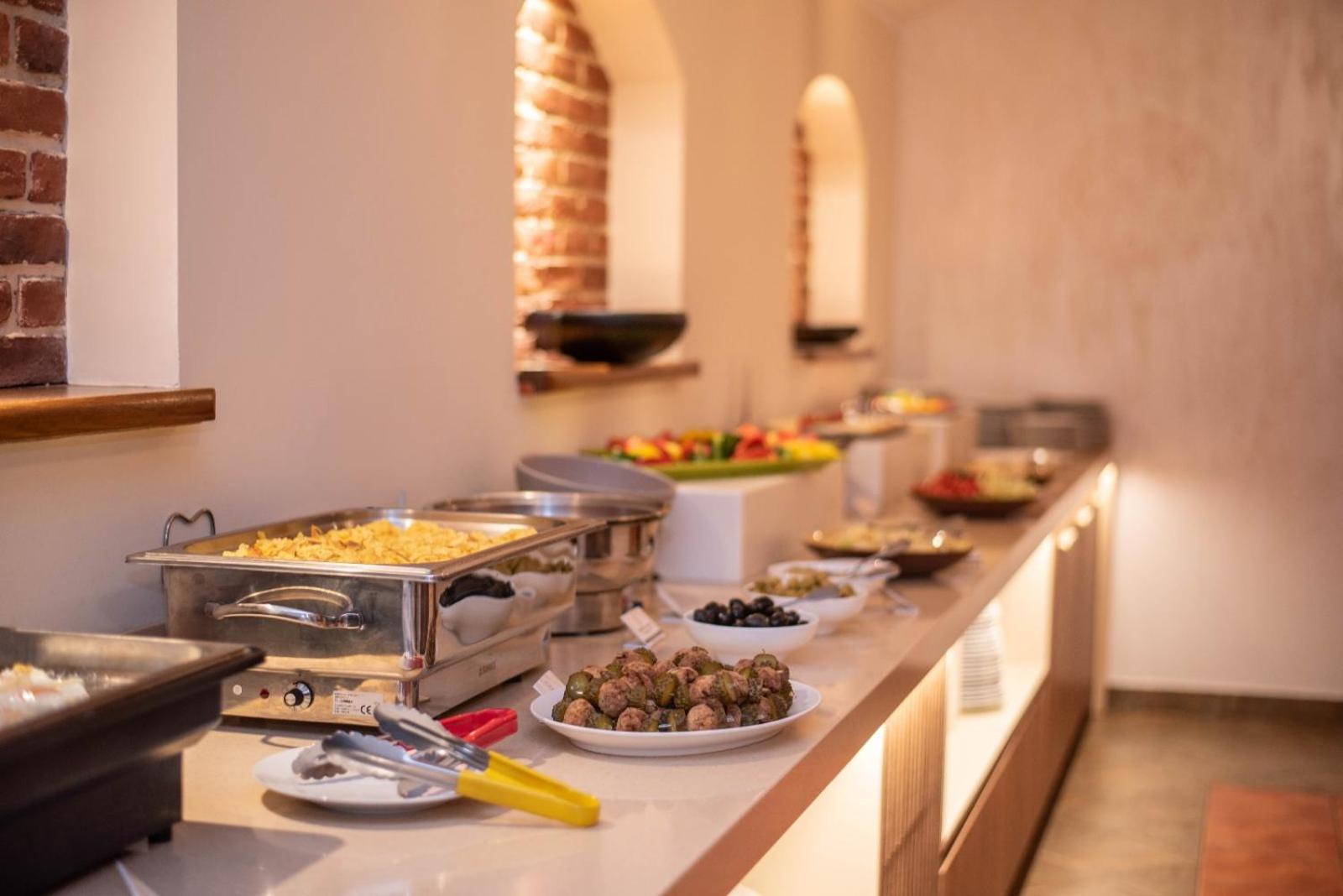 Restaurant-cafeteria