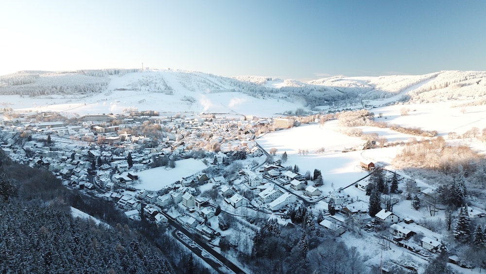 Snow and ski sports