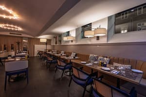 thumbnail: Restaurant