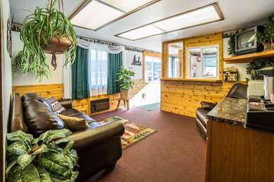 Indoor/Interior,On-Site,Lobby
