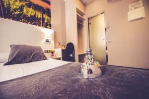 thumbnail: Room