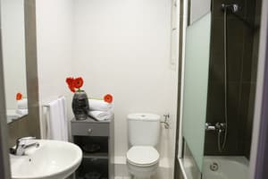 thumbnail: Bathroom